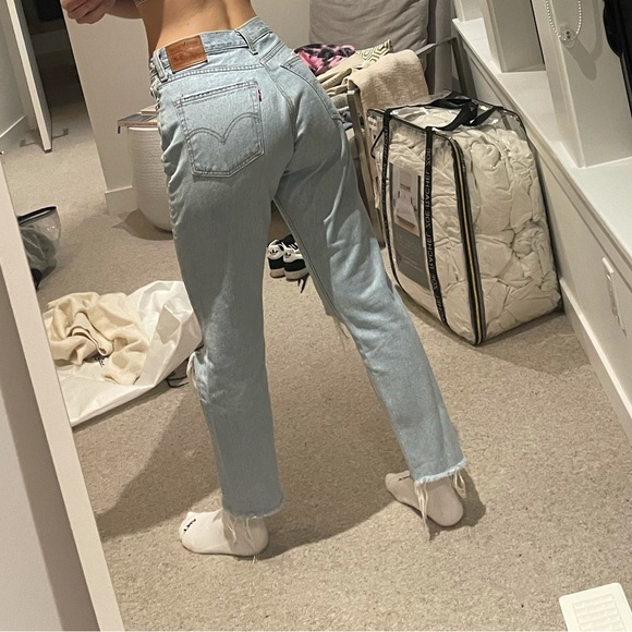 Levi’s Wedgie Icon - Picture 2 of 4